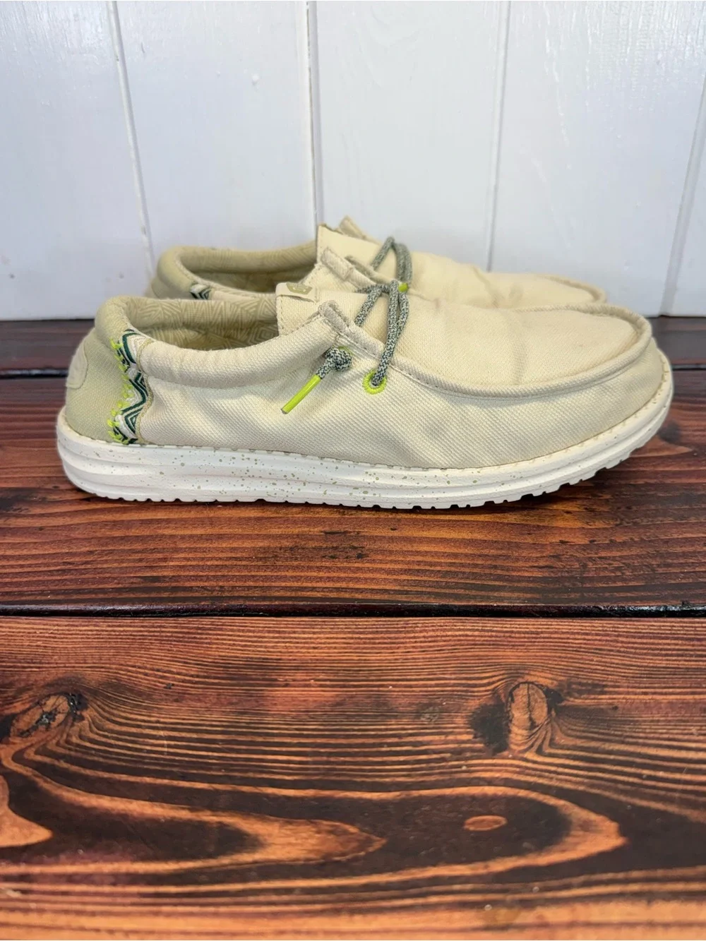 Hey Dude Wally Coastline Stone White Slip-On Shoes Men’s Size 10